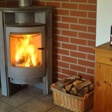 In With Swimming Pool Prázdninový dům Zislow