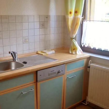 In With Swimming Pool * Zislow